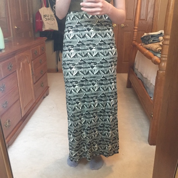 Billabong Maxi Skirt - Picture 2 of 4